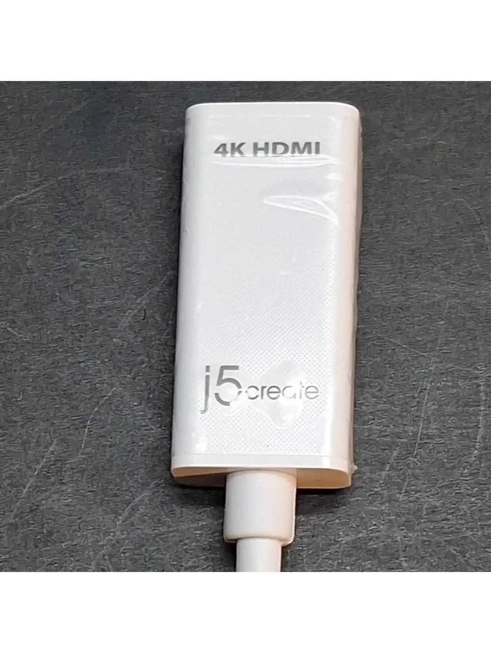 J5create JDA159 Mini DisplayPort to 4K HDMI Adapter - Picture 2 of 8